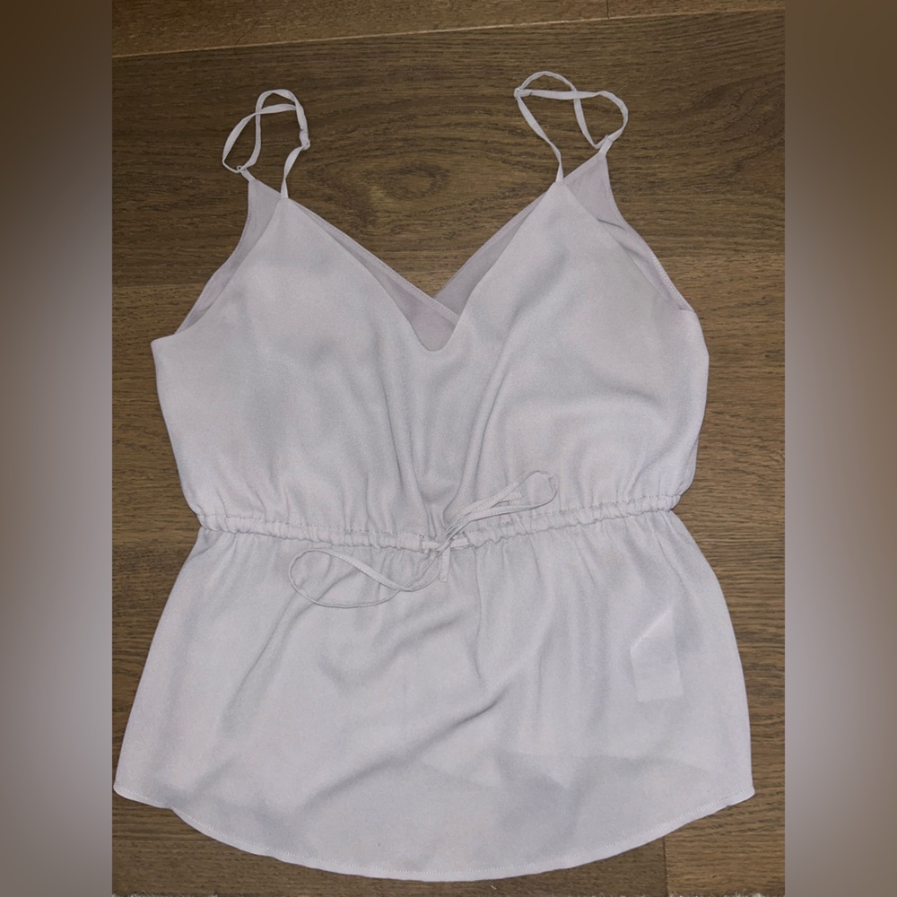 Aritzia Elegant White Sleeveless Top